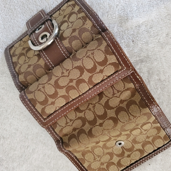 COACH VINTAGE BROWN LEATHER WALLET - Picture 2 of 3